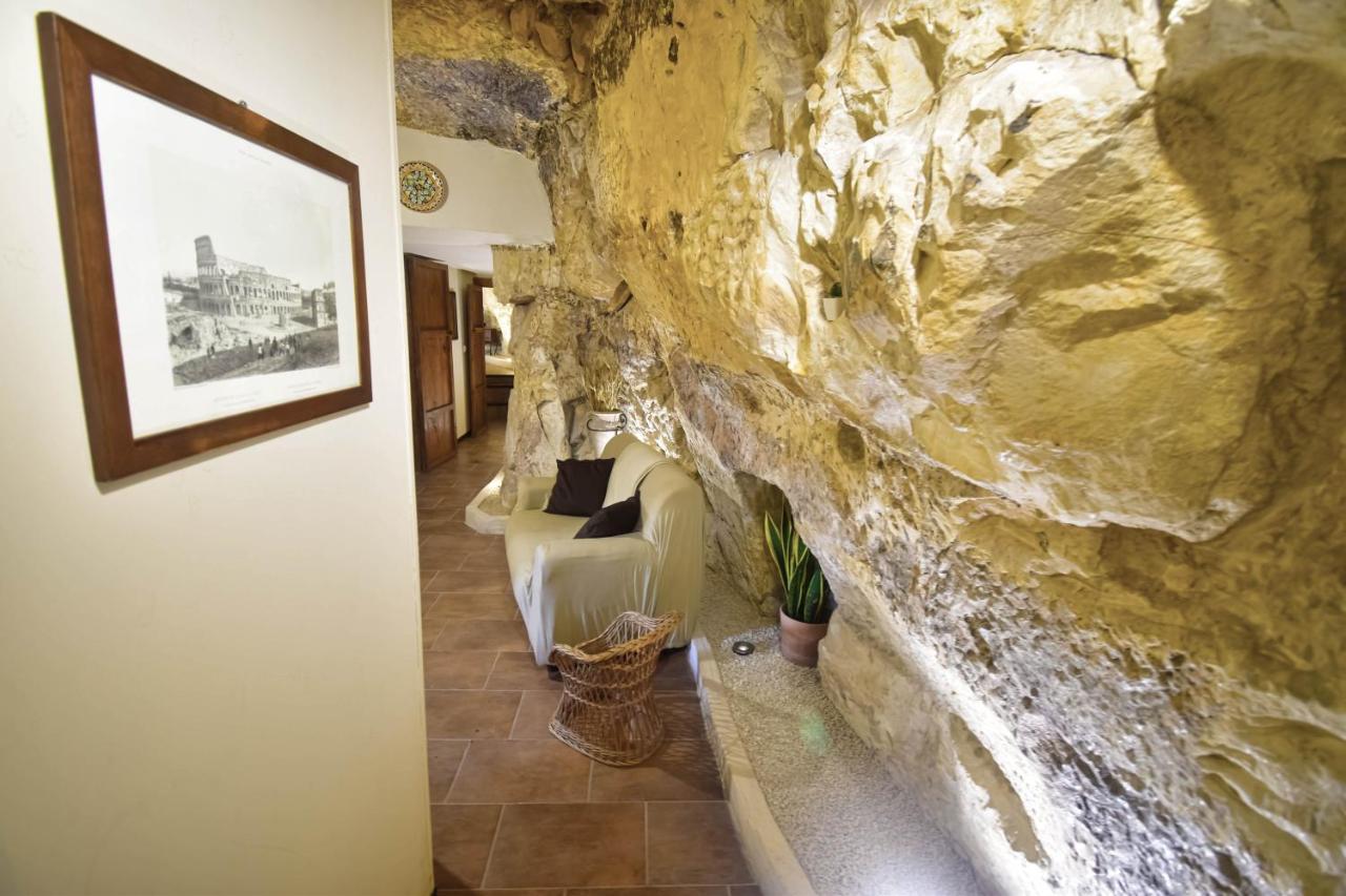 Domum In Petra Casa Nella Roccia Self Check - In Villa Modica Eksteriør billede